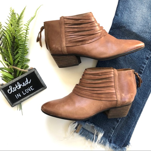 clarks celeste ankle boot